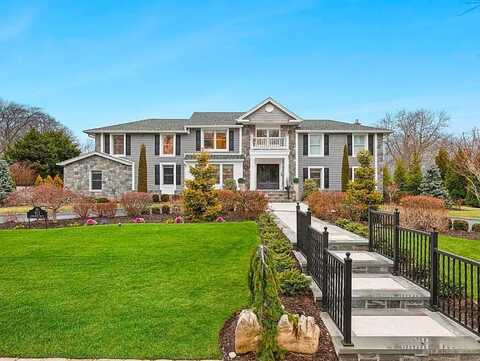 913 Gardiner Drive, Bay Shore, NY 11706