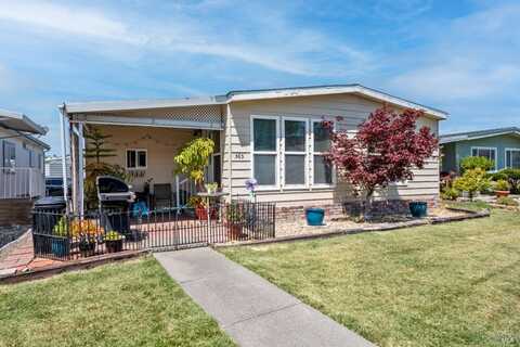 365 Circulo San Marcus, Rohnert Park, CA 94928