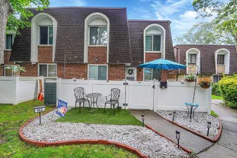 142 Golf Lane, Medford, NY 11763