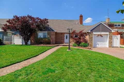 843 E Park Avenue, Long Beach, NY 11561
