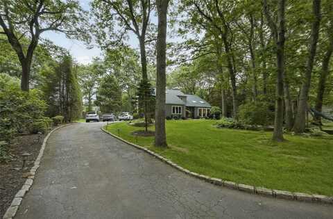 18 Mason Court, East Northport, NY 11731