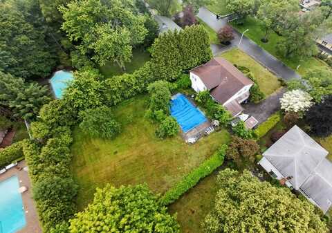 8 Macintosh Lane, Monsey, NY 10952