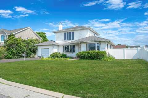 35 Sunset Lane, Patchogue, NY 11772
