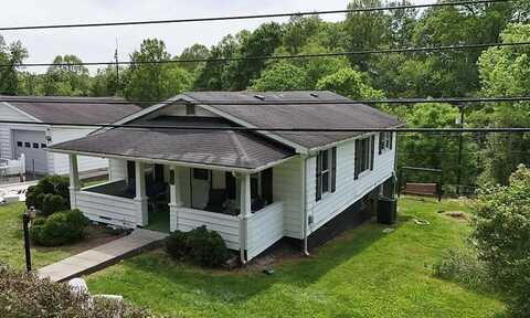 7435 Gatewood Rd., FAYETTEVILLE, WV 25840