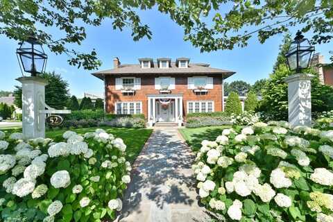 52 Nassau Boulevard, Garden City, NY 11530