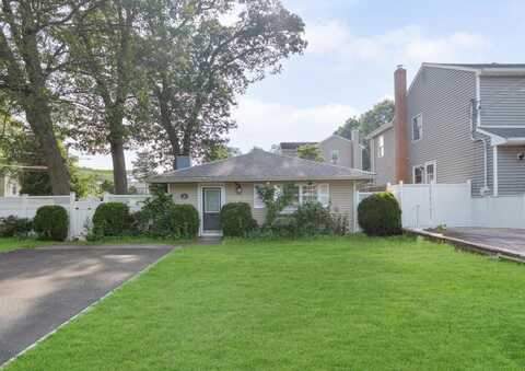 36 Adirondack Drive, Selden, NY 11784