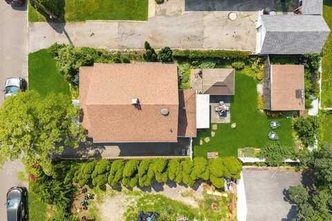 19 Russell Street, Roslyn Heights, NY 11577