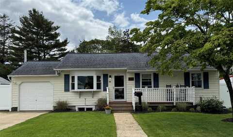 46 Jackson Street, East Islip, NY 11730