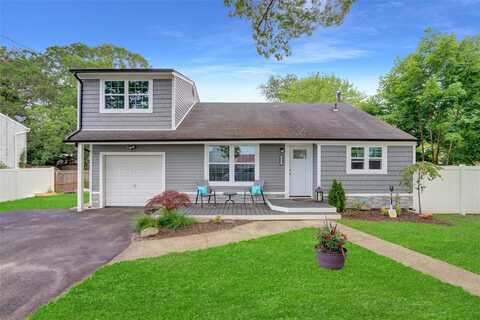 639 Jayne Boulevard, Port Jefferson Station, NY 11776