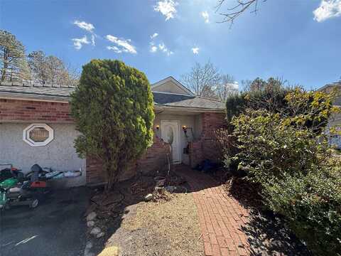 30 Bradley Drive, Shoreham, NY 11786