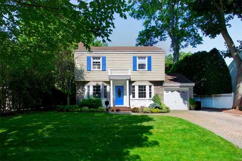 84 Monroe Street, Garden City, NY 11530