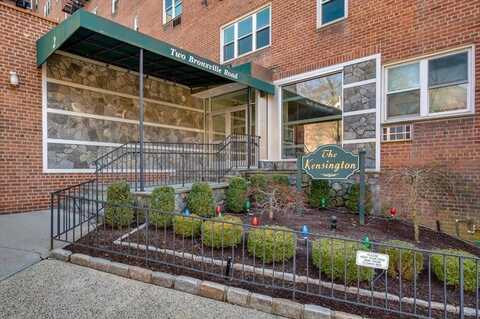 2 Bronxville Road, Bronxville, NY 10708