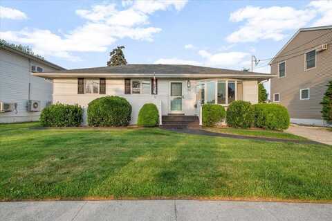 174 13th Street, Bethpage, NY 11714