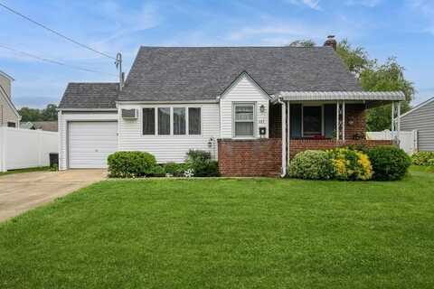 487 17th Street, West Babylon, NY 11704