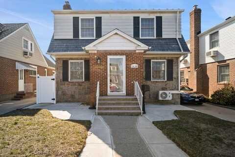 56-30 215th Street, Oakland Gardens, NY 11364
