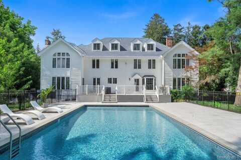 304 Syosset Woodbury Road, Woodbury, NY 11797