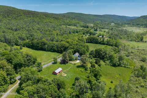 28 Main Rd, Tyringham, MA 01264