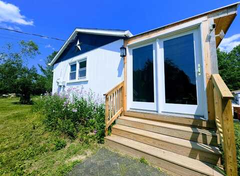 3 Ron Henry Lane, Freeport, ME 04032