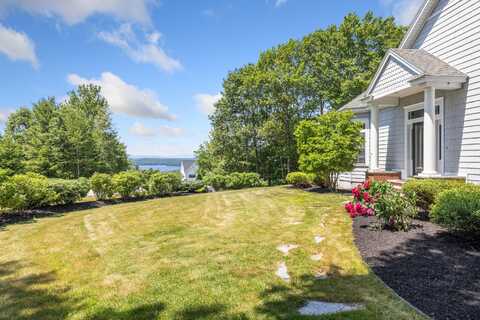 2 Summit Lane, Raymond, ME 04071