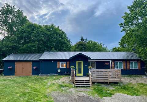 27 Sears Island Road, Searsport, ME 04974
