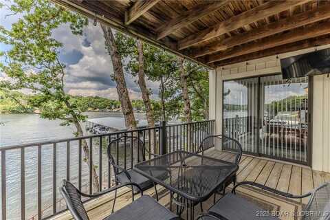 98 Jonathans Landing Drive, Lake Ozark, MO 65049