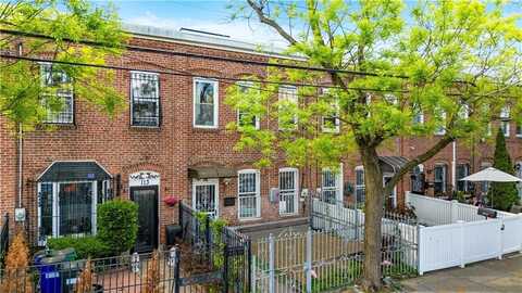 111 Chestnut Avenue, Staten Island, NY 10305