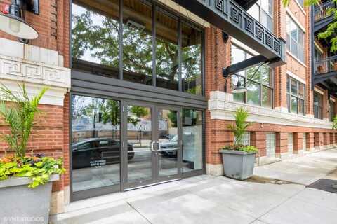 1040 W Adams Street, Chicago, IL 60607