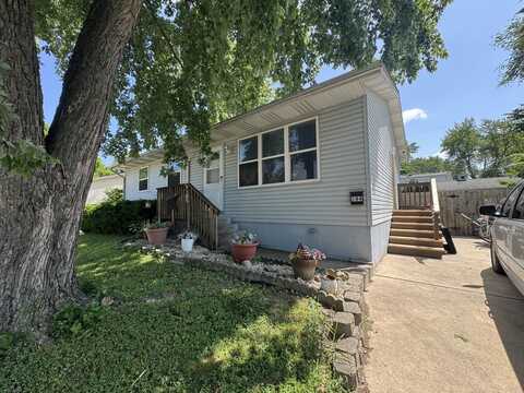 244 S Hadsall Street, Genoa, IL 60135
