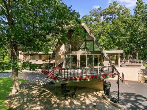 431 Maplewood Drive, Barrington, IL 60010
