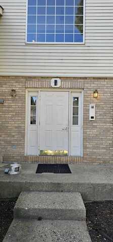 1 Acorn Lane, Lake In The Hills, IL 60156