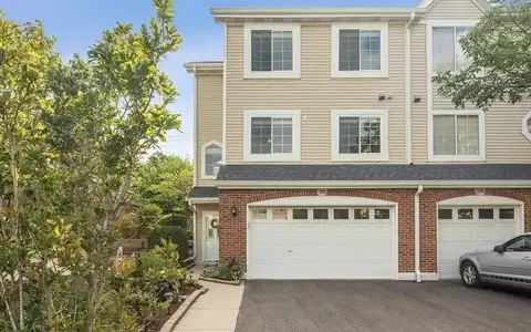 218 E Parallel Street, Palatine, IL 60067