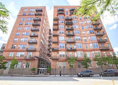 500 S Clinton Street, Chicago, IL 60607