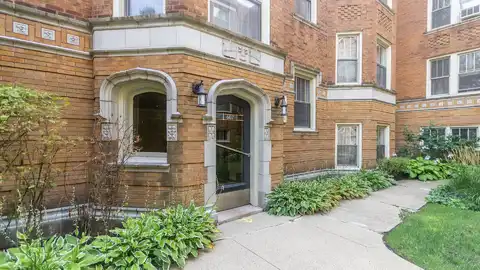 607 Washington Boulevard, Oak Park, IL 60302