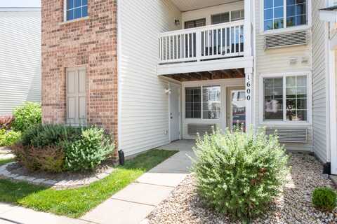 1600 McClure Road, Aurora, IL 60505