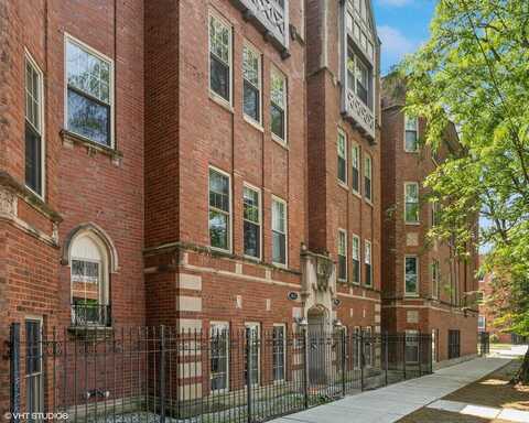 3415 W Berteau Avenue, Chicago, IL 60618
