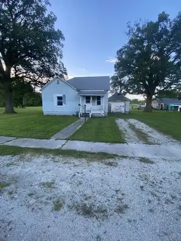 106 W Sheridan Street, Watseka, IL 60970