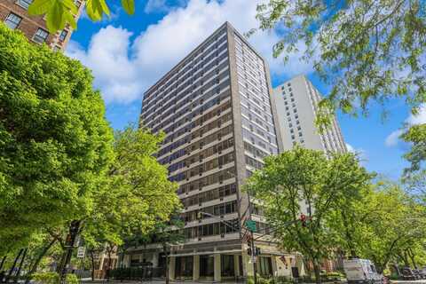 360 W Wellington Avenue, Chicago, IL 60657