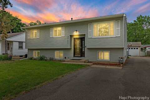 4703 W Shore Drive, McHenry, IL 60050
