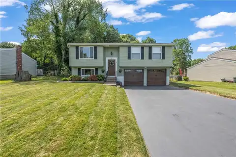 27 Reddick Lane, Ogden, NY 14624