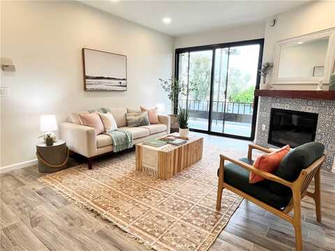 8707 Falmouth Ave, Playa del Rey, CA 90293