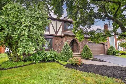212 Robin Road, Amherst, NY 14228