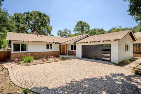 10112 Woodward Avenue, Sunland, CA 91040