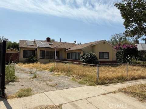 14594 Dyer Street, Sylmar, CA 91342
