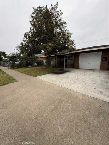 20816 Pioneer Boulevard, Lakewood, CA 90715