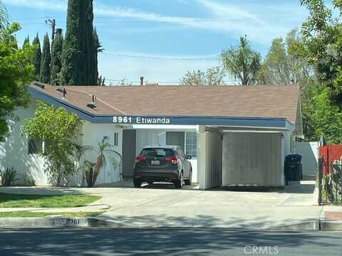 8961 Etiwanda Avenue, Northridge, CA 91325