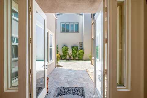 27531 Sunny Creek Drive, Valencia, CA 91354