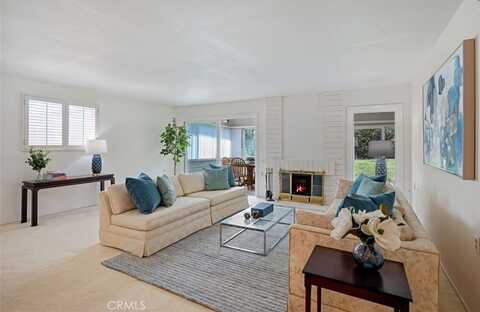 5520 Via La Mesa, Laguna Woods, CA 92637