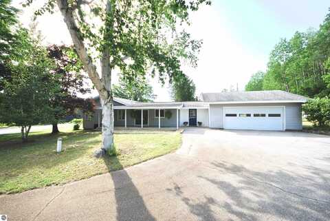 2262 W RIVER ROAD, TRAVERSE CITY, MI 49696
