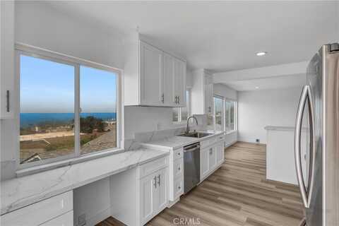 289 Wave Street, Laguna Beach, CA 92651