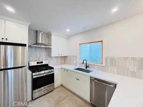 1946 S Bronson Avenue, Los Angeles, CA 90018